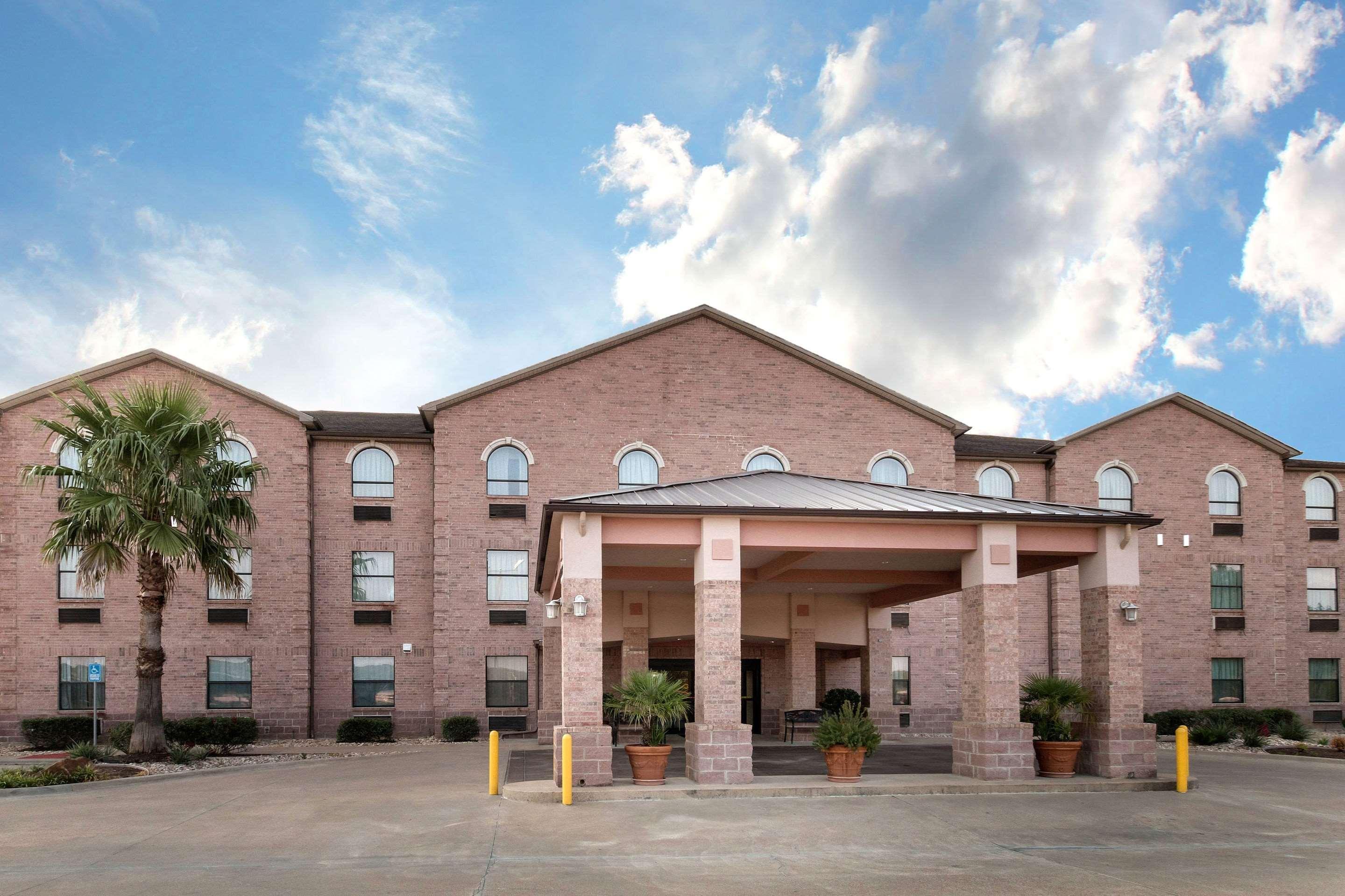 Quality Inn Buffalo Экстерьер фото