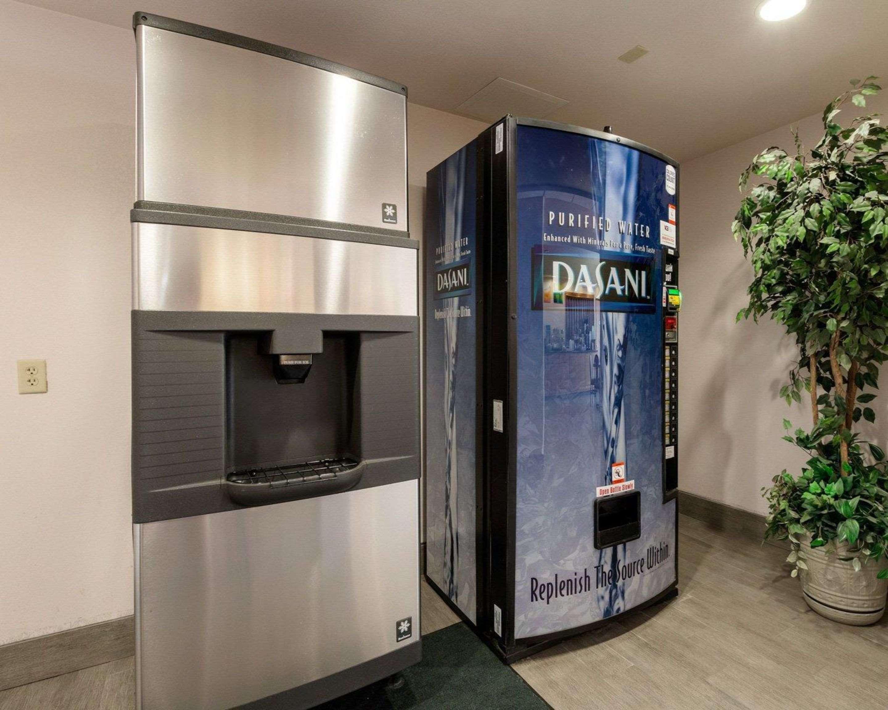 Quality Inn Buffalo Экстерьер фото