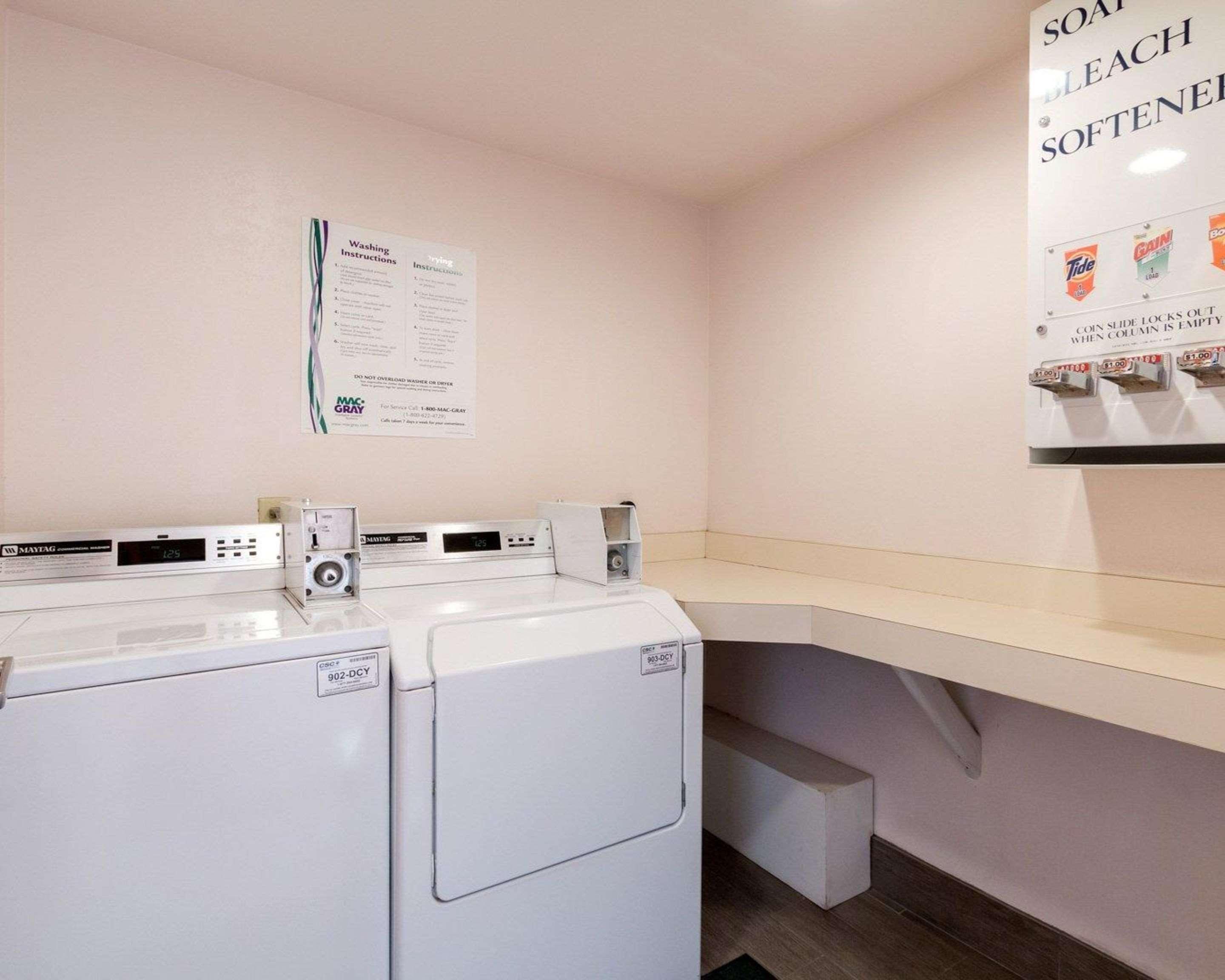 Quality Inn Buffalo Экстерьер фото