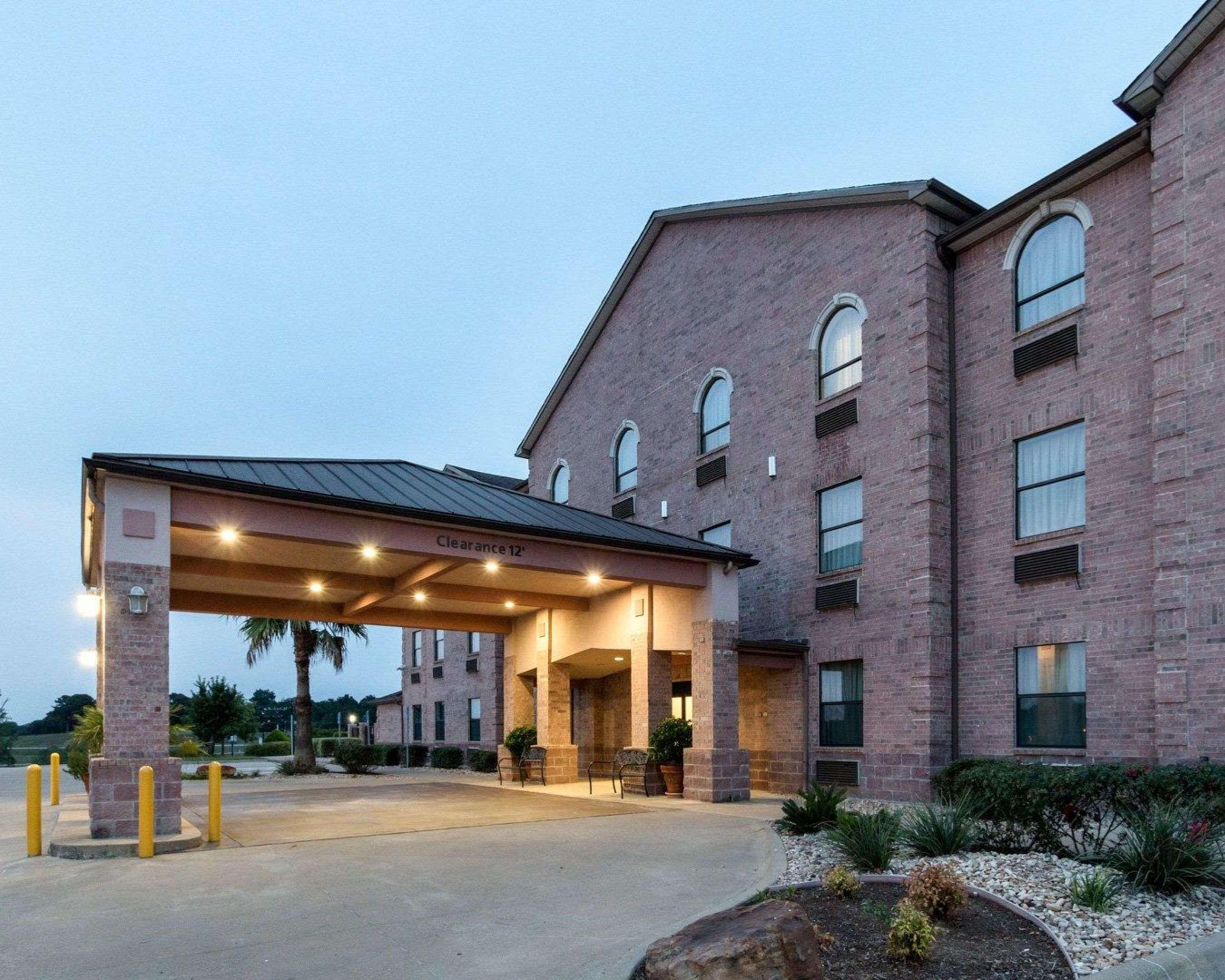 Quality Inn Buffalo Экстерьер фото
