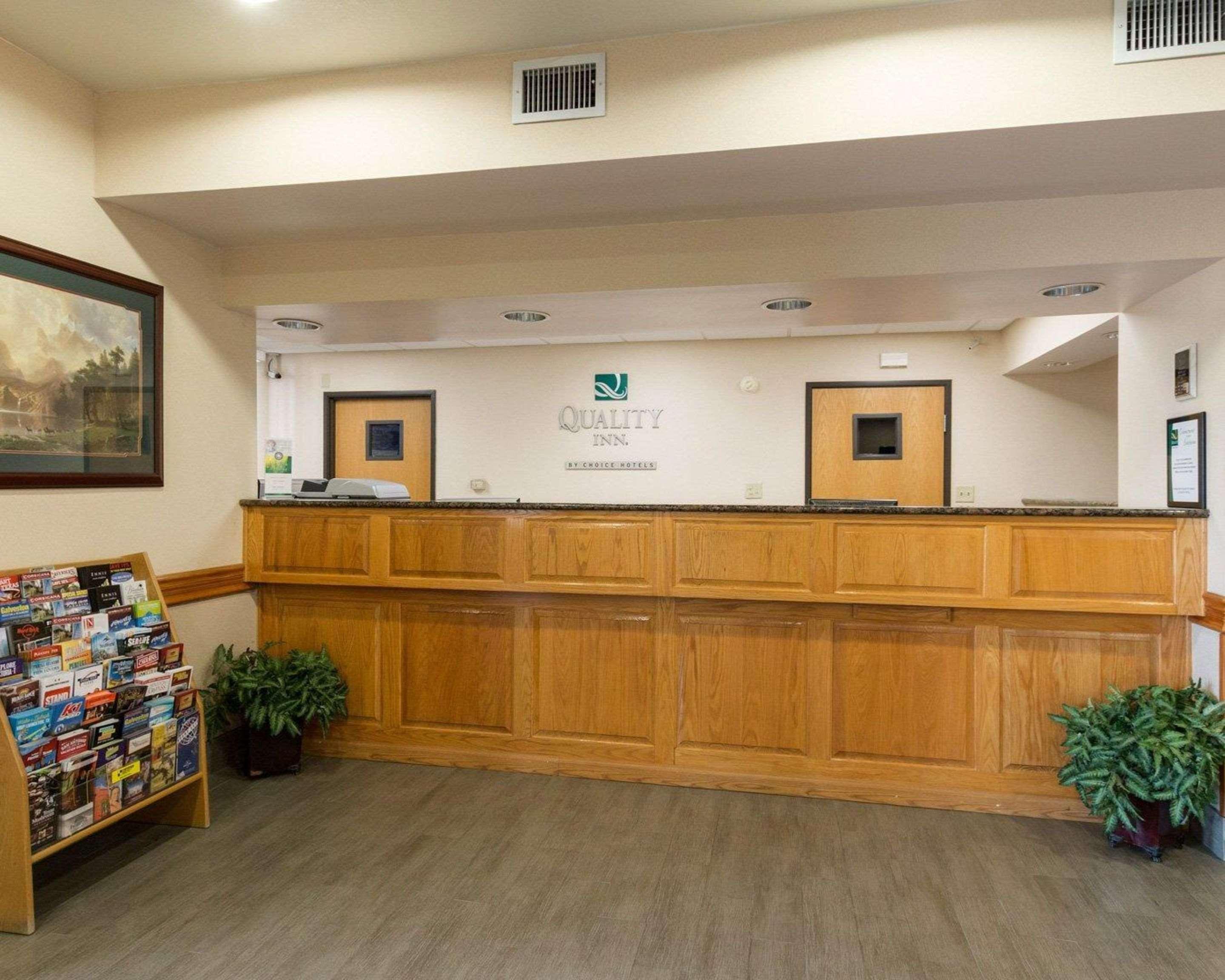 Quality Inn Buffalo Экстерьер фото