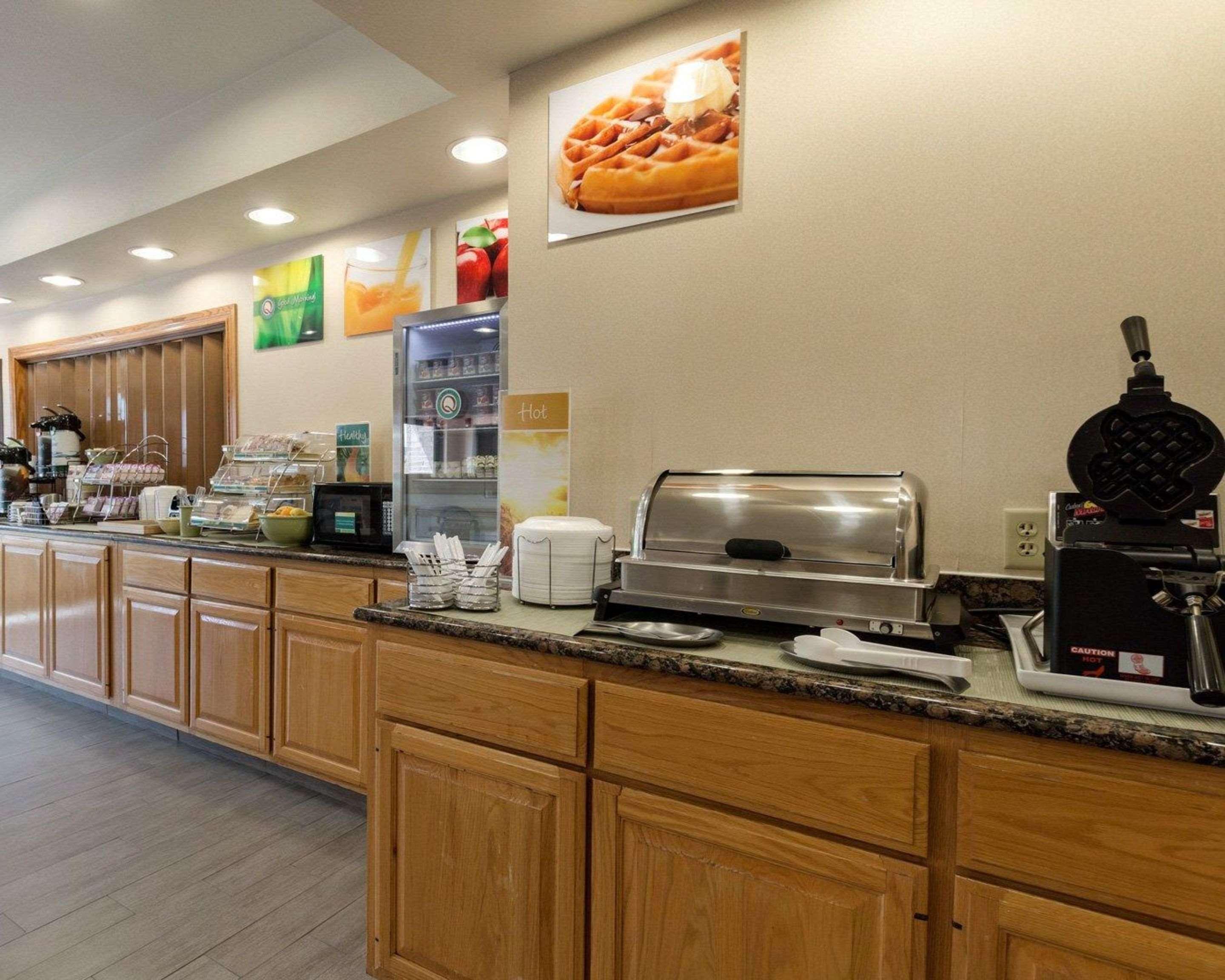 Quality Inn Buffalo Экстерьер фото