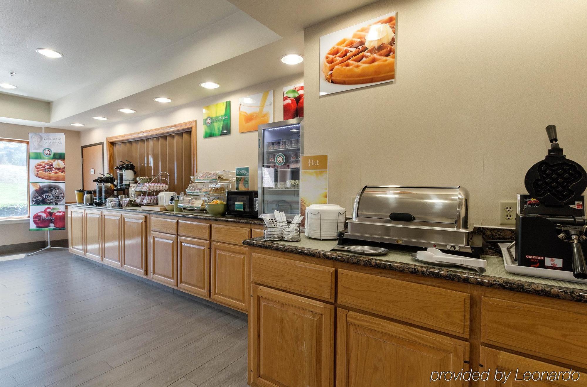 Quality Inn Buffalo Экстерьер фото