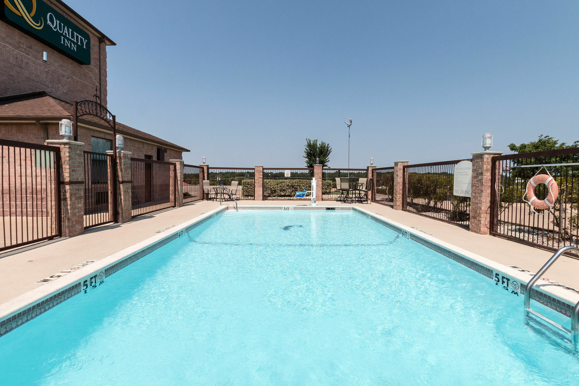 Quality Inn Buffalo Экстерьер фото